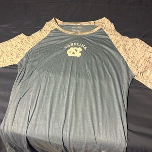 UNC Tar Heels - 3/4 sleeve T-shirt